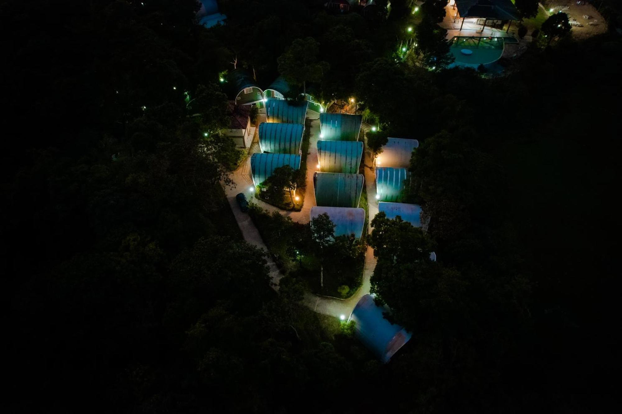 Mookanana Jungle Resort And Spa ฮาสซัน ภายนอก รูปภาพ