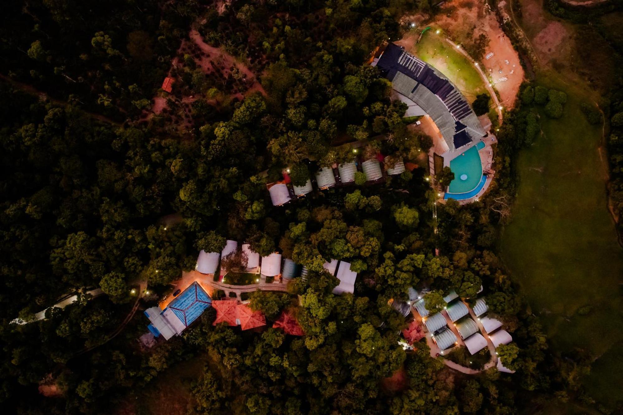 Mookanana Jungle Resort And Spa ฮาสซัน ภายนอก รูปภาพ